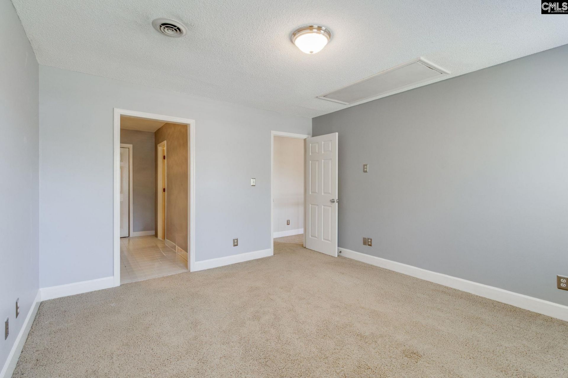701 Kinlock Court Photo 30