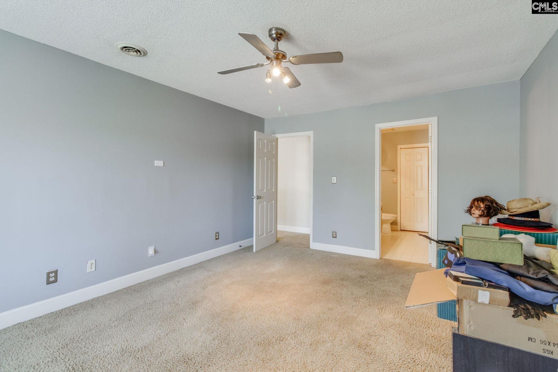 701 Kinlock Court Photo 34
