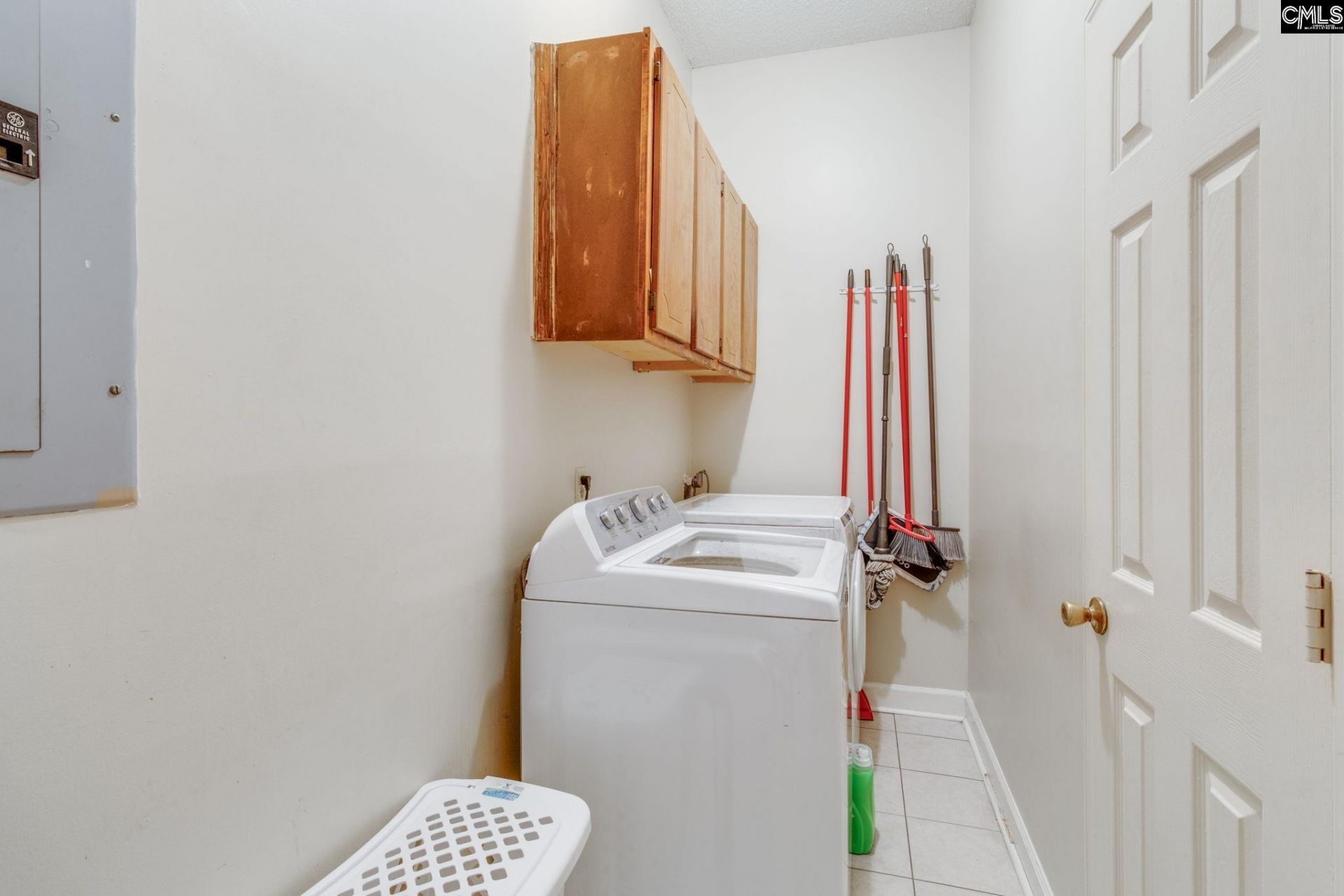 701 Kinlock Court Photo 37