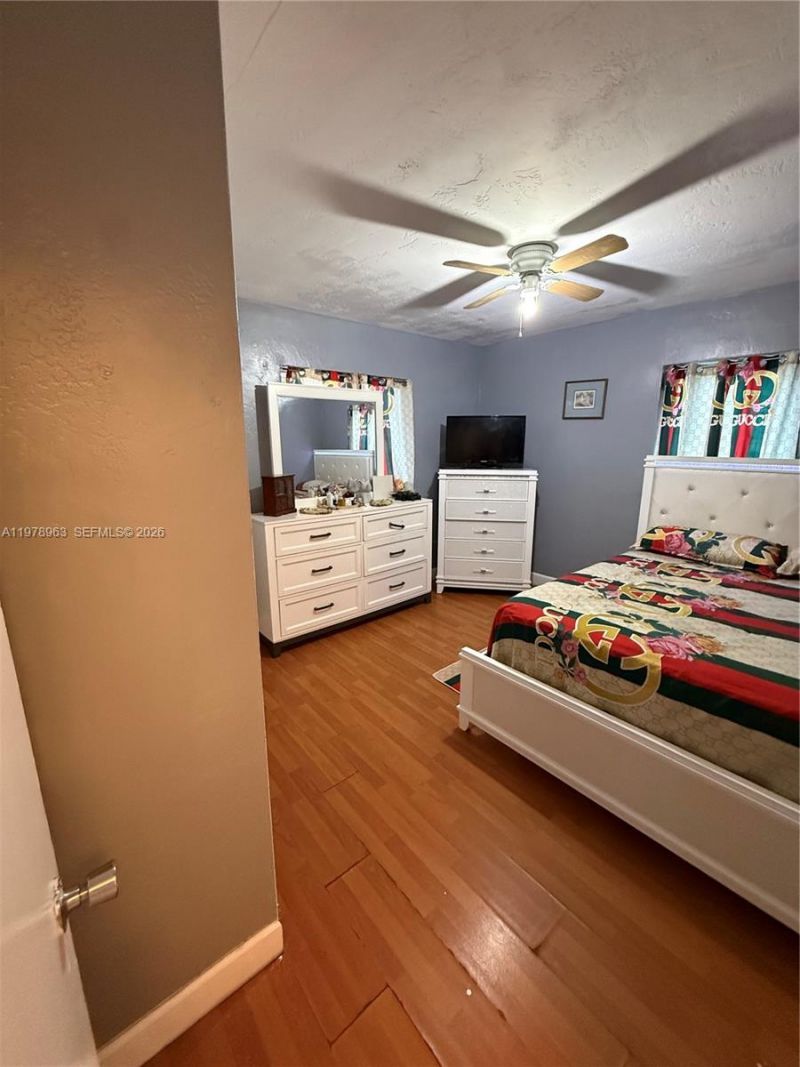 710 N 66th Ter , Hollywood, FL 33024 Photo