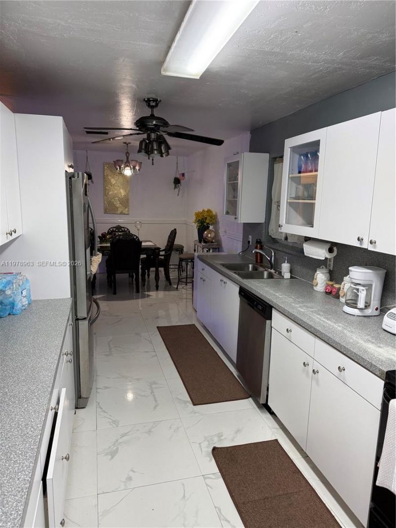 710 N 66th Ter , Hollywood, FL 33024 Photo