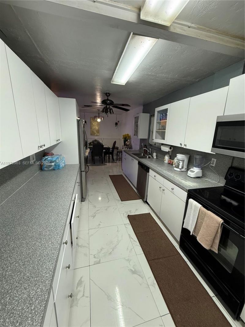 710 N 66th Ter , Hollywood, FL 33024 Photo