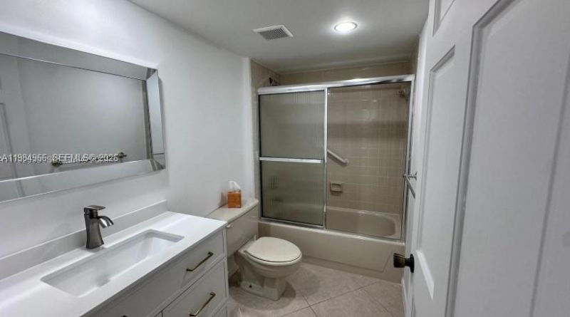 1703 Whitehall Dr , Unit 104, Davie, FL 33324 Photo