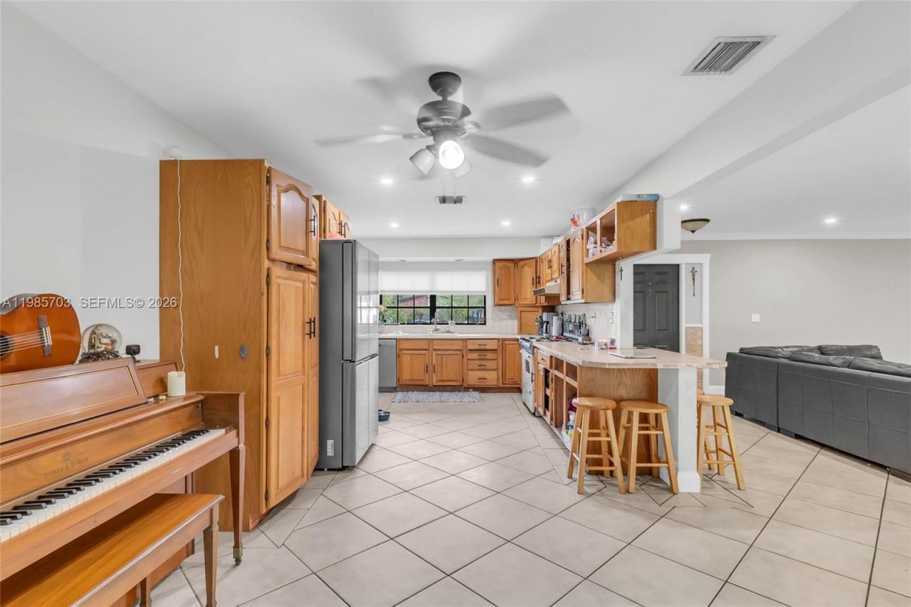 19030 Bel Aire Dr , Cutler Bay, FL 33157 Photo