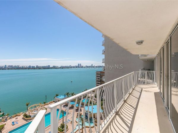 7601 E Treasure Dr , Unit 1509, North Bay Village, FL 33141