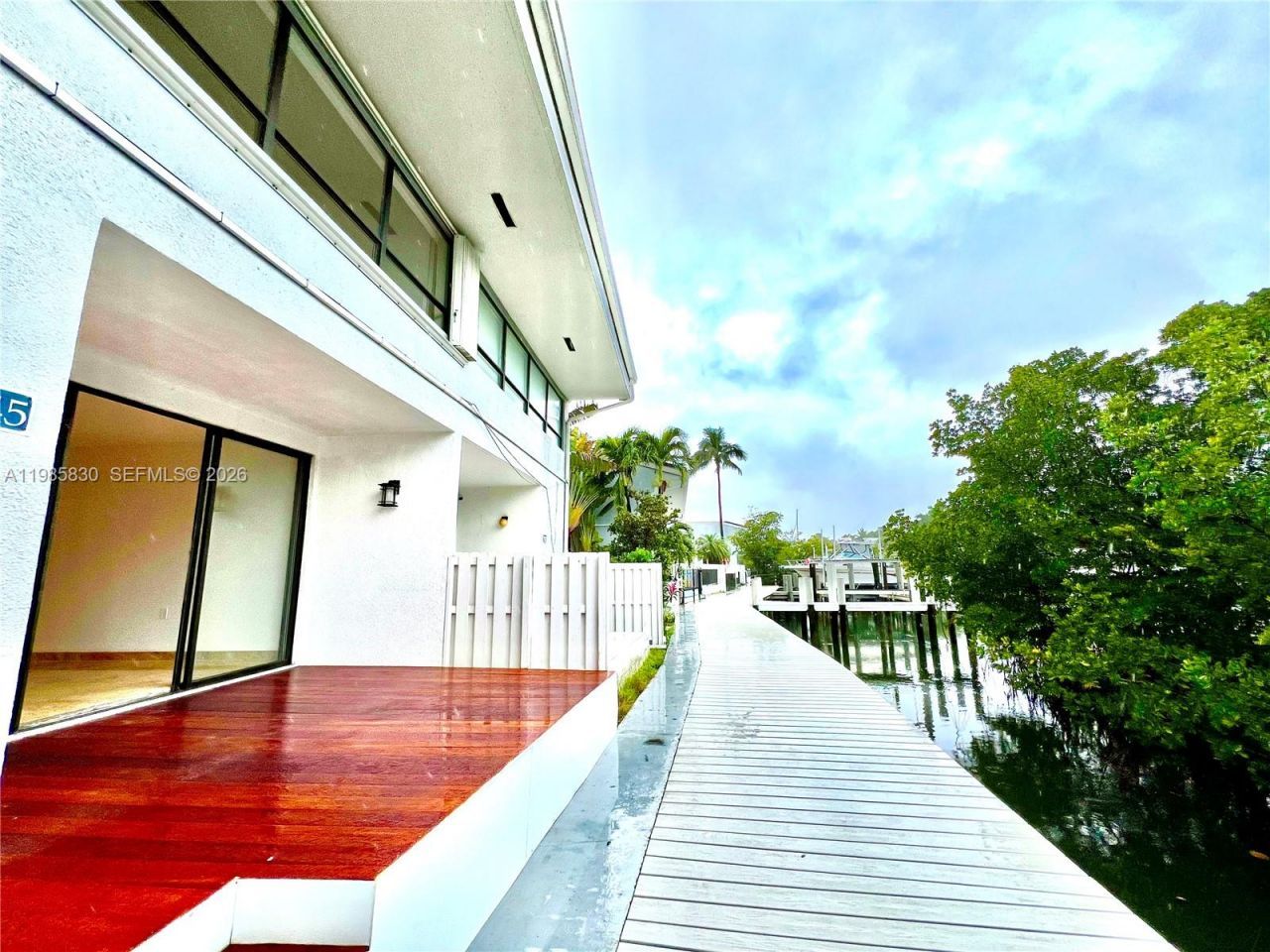 245 Poinciana Island Dr , Unit 505, Sunny Isles Beach, FL 33160 Photo