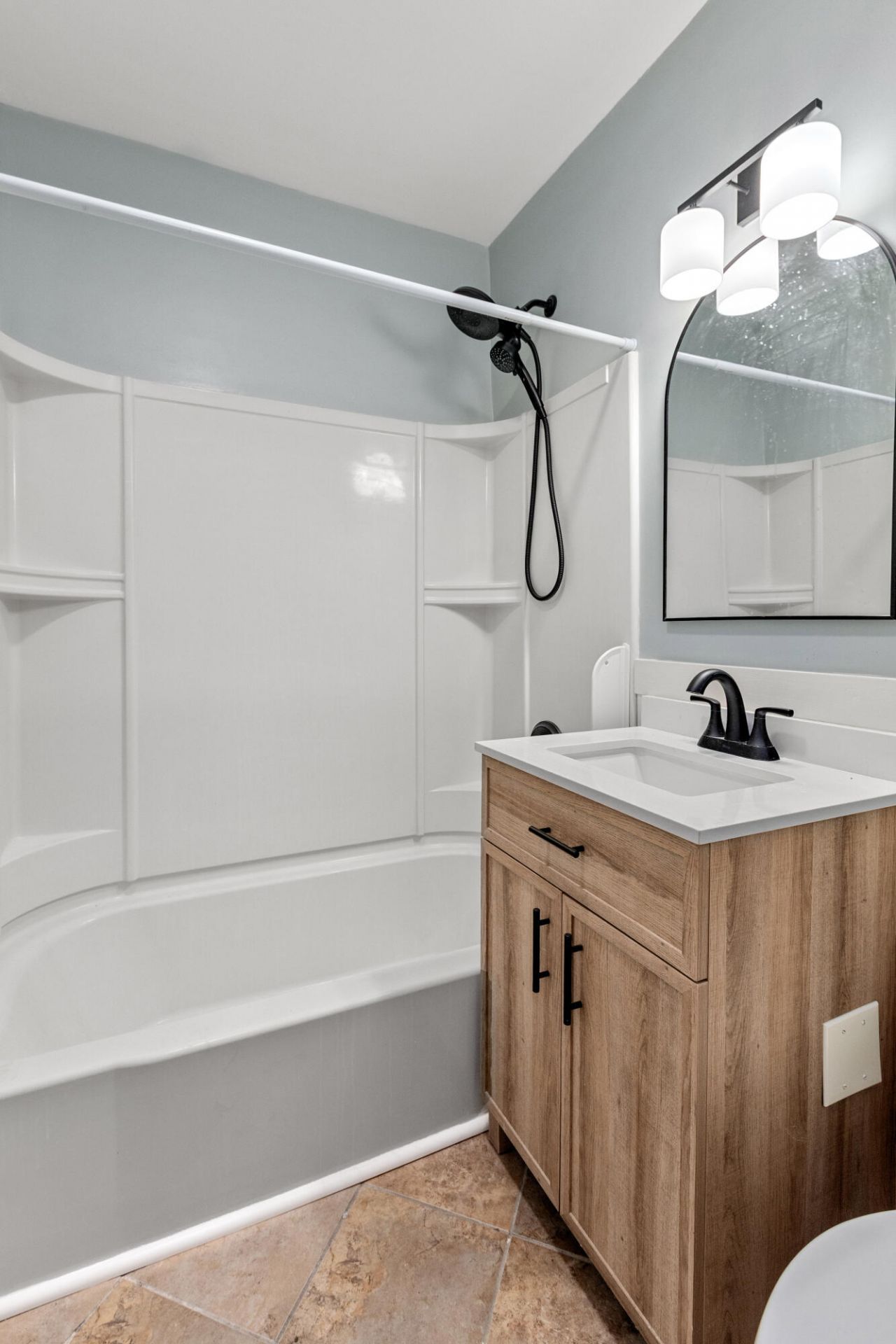 2226 Suffolk Street Photo 11