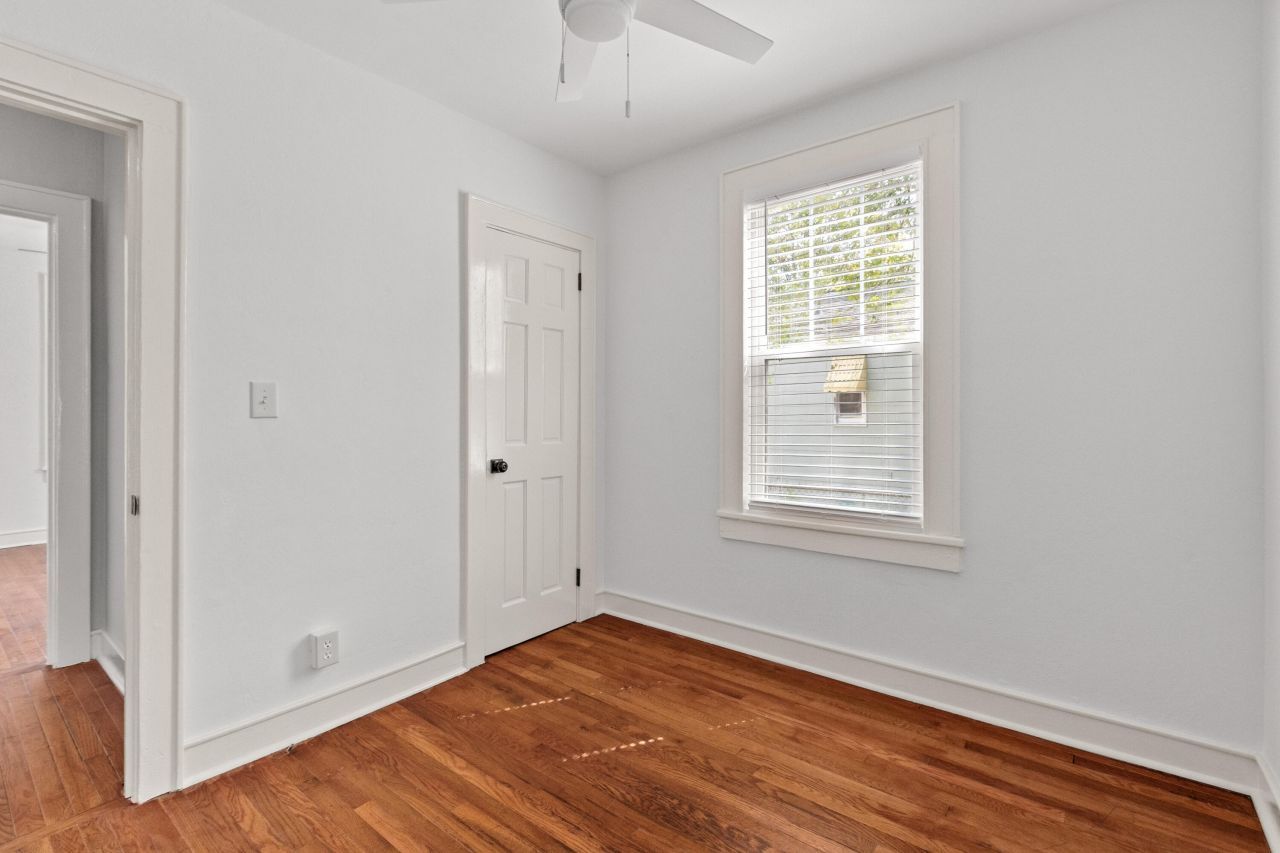 2226 Suffolk Street Photo 15