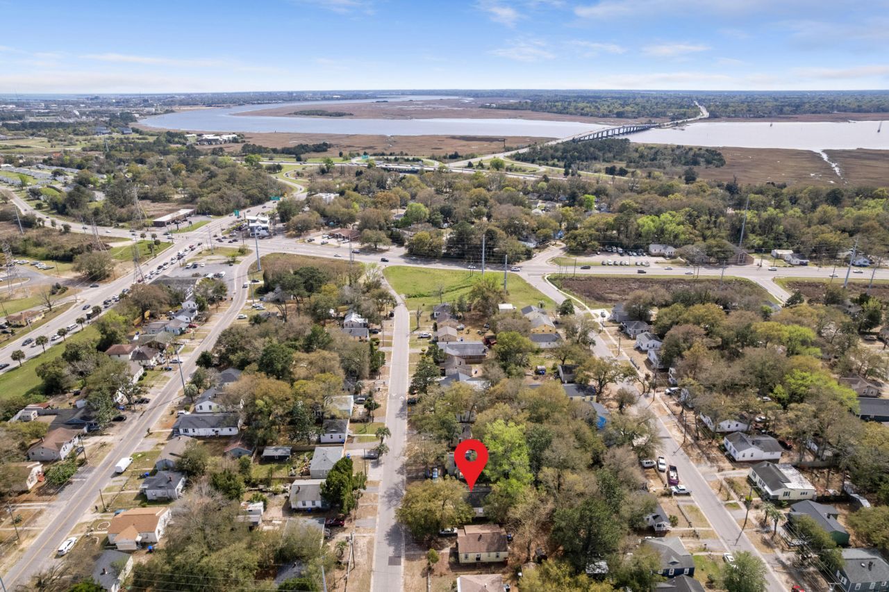 2226 Suffolk Street Photo 17