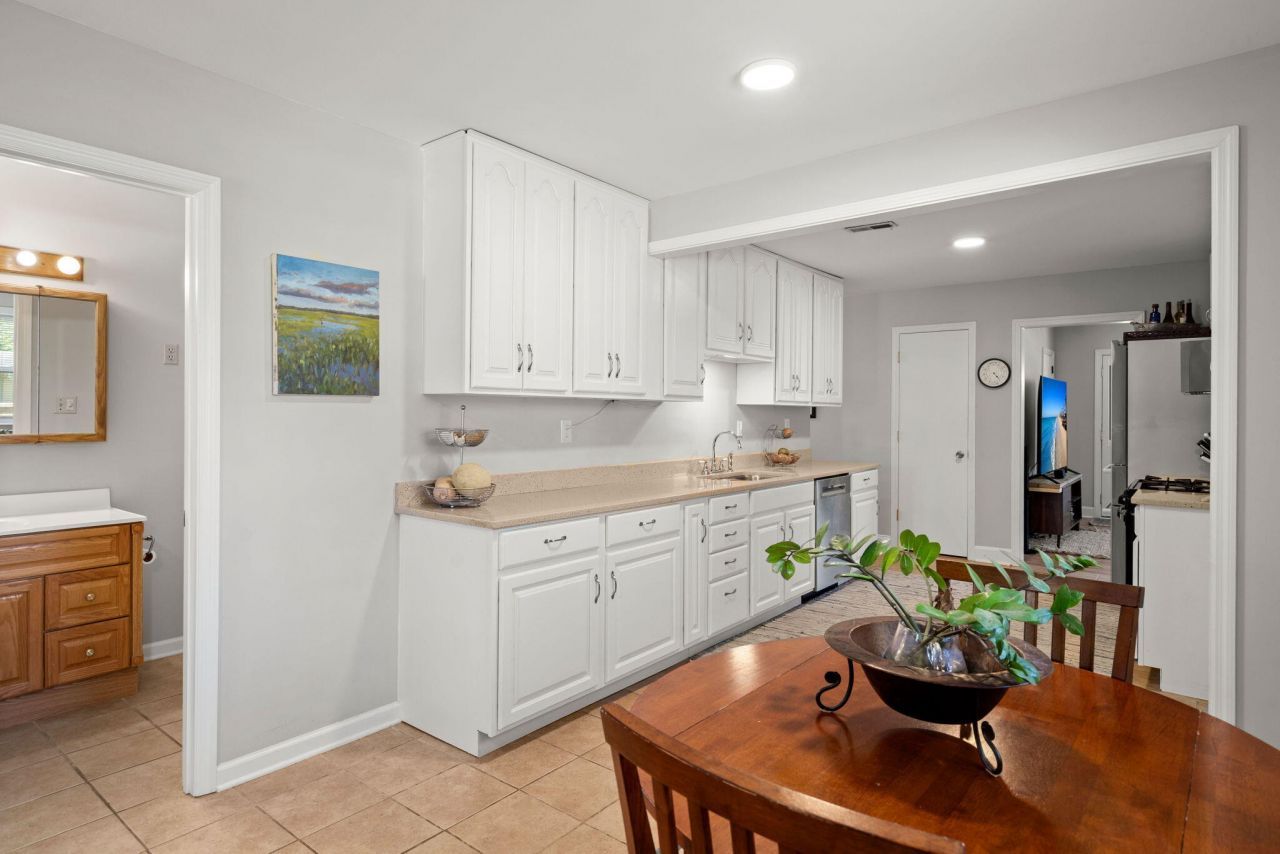 2444 Lantern Street Photo 20