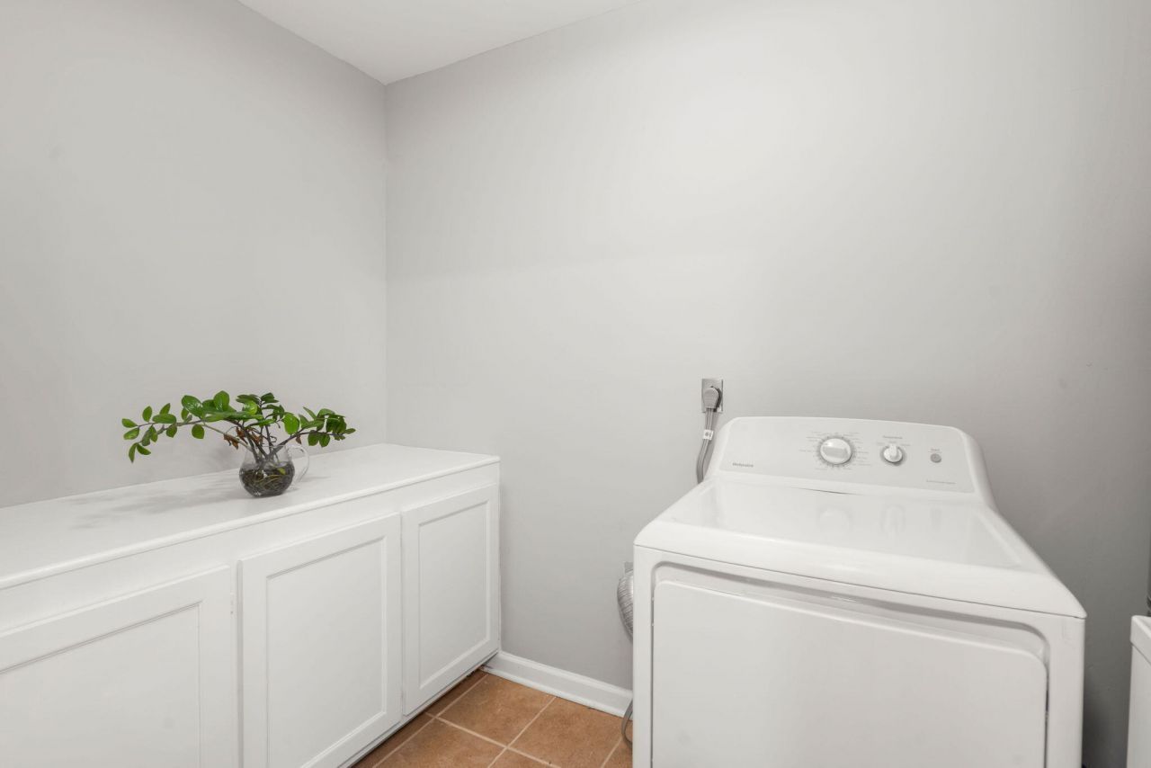 2444 Lantern Street Photo 22