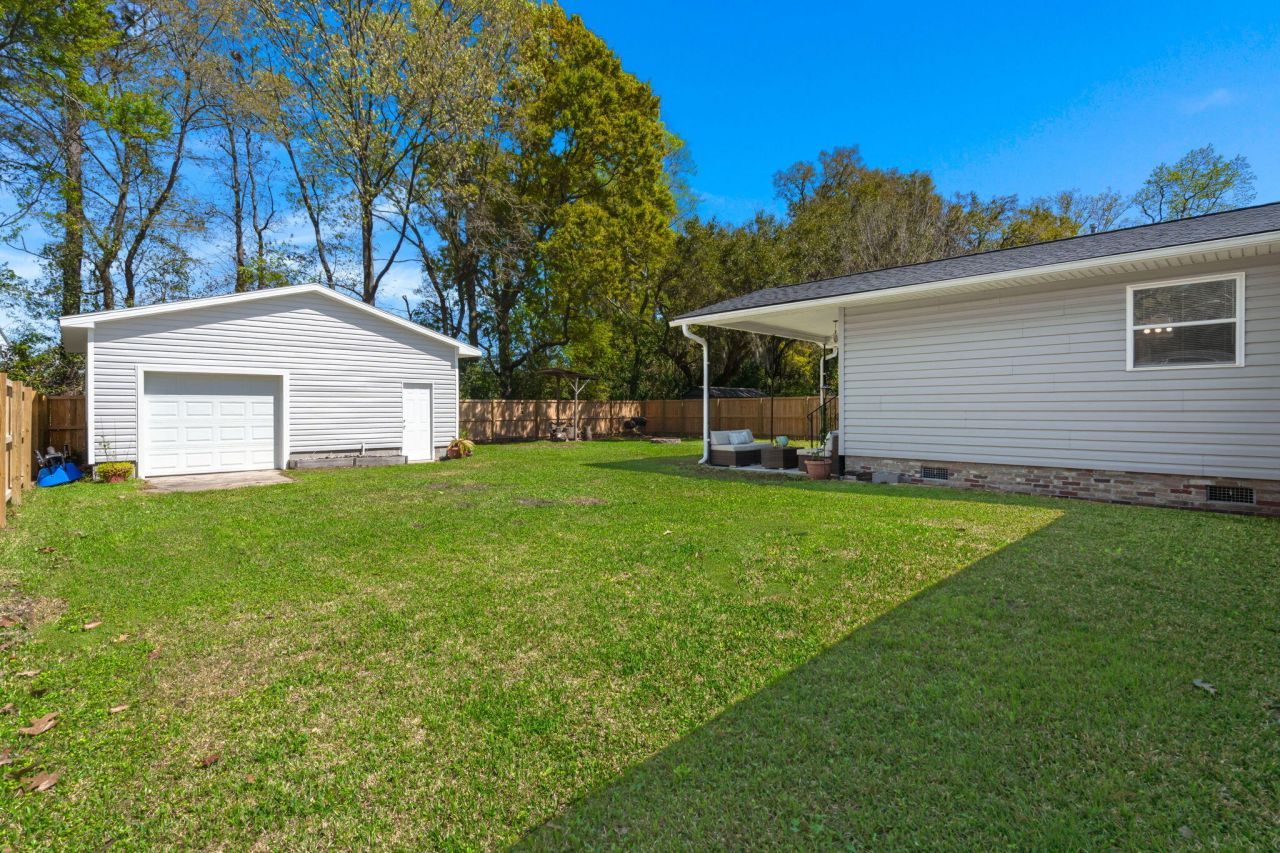 2444 Lantern Street Photo 32