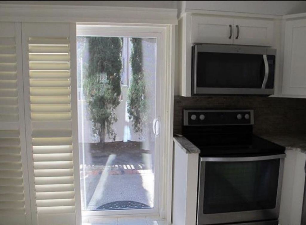 401 77th Ave. N  Photo 12