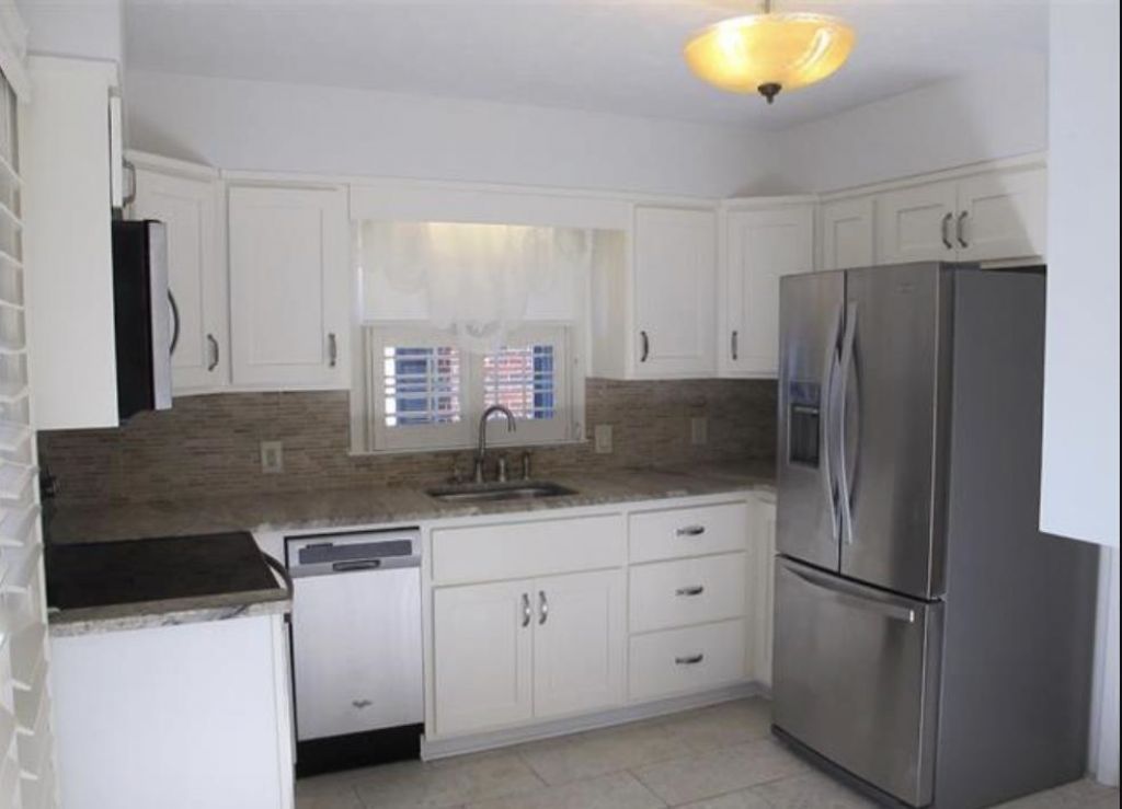 401 77th Ave. N  Photo 4