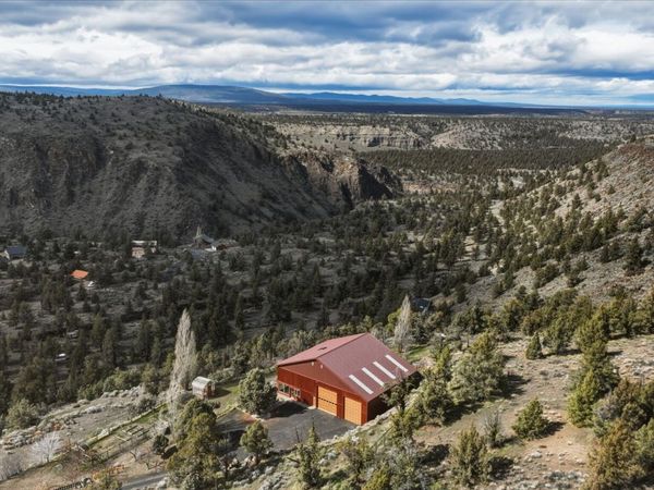 12550 NW Steelhead Falls Drive, Terrebonne, OR 97760