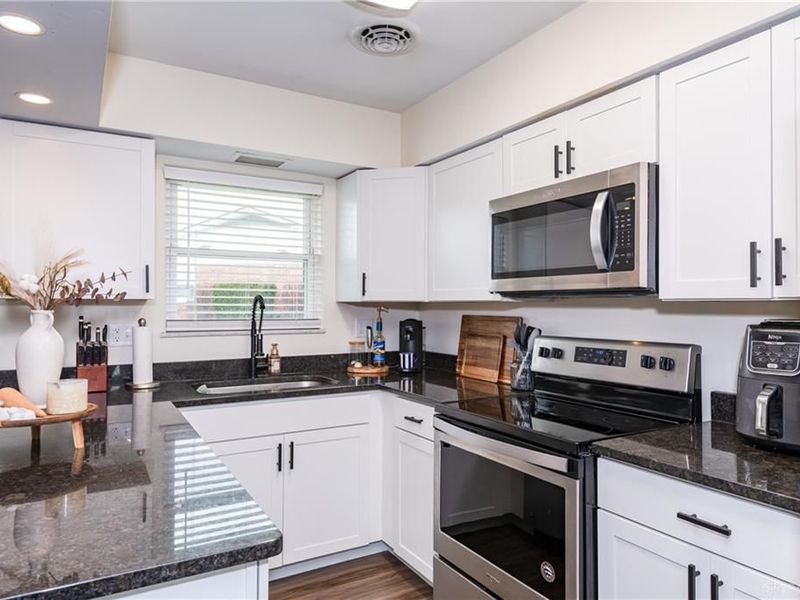 8677 Oriole Drive, Franklin, OH 45005 Photo 10