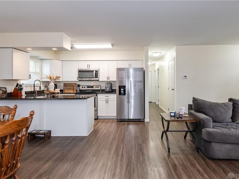 8677 Oriole Drive, Franklin, OH 45005 Photo 14