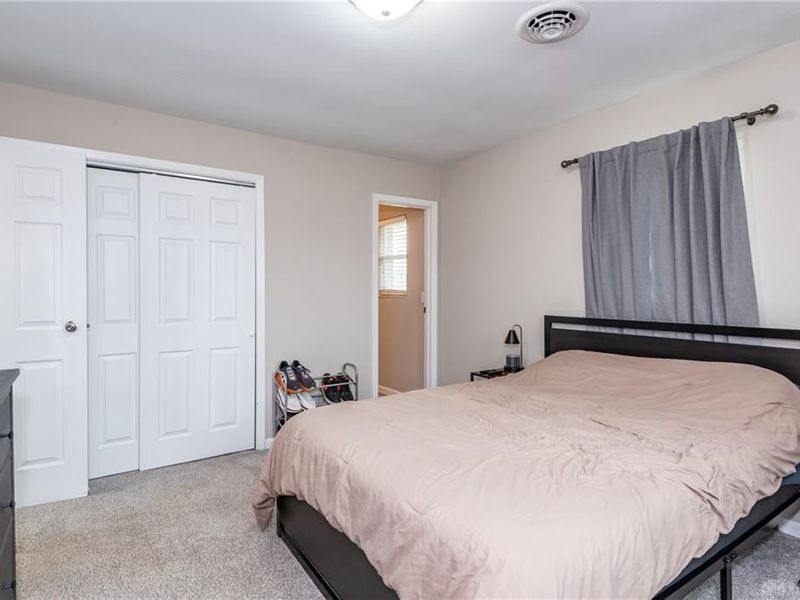 8677 Oriole Drive, Franklin, OH 45005 Photo 17