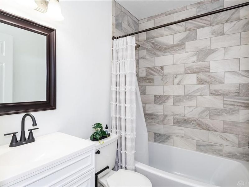 8677 Oriole Drive, Franklin, OH 45005 Photo 25