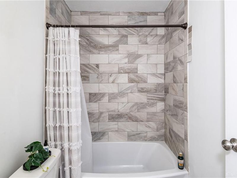 8677 Oriole Drive, Franklin, OH 45005 Photo 27