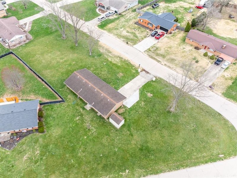 8677 Oriole Drive, Franklin, OH 45005 Photo 35