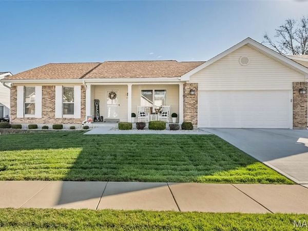 5842 Westcliffe Drive, St Louis, MO 63129