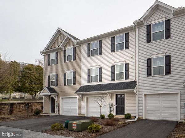 3 HAWLEY COURT , READING, PA 19606