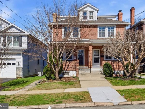 114 W 11TH AVENUE, CONSHOHOCKEN, PA 19428