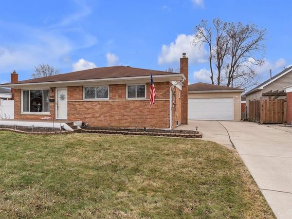 32613 Windsor Street, Garden City, MI 48135