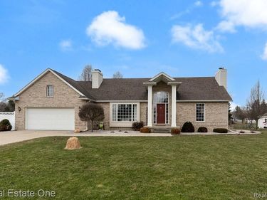 1801 Tahyio Road, Owosso Twp, MI 48867