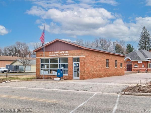 4643 Pine Street, Columbiaville Vlg, MI 48421