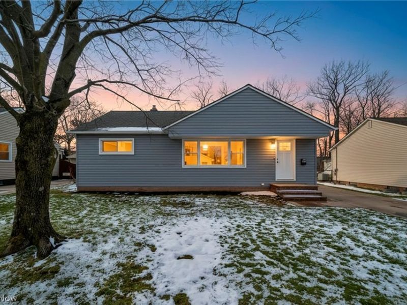 6108 Westerham Road, Mayfield Heights, OH 44124 Photo 1