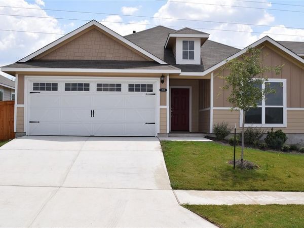 208 Shugart ST , San Marcos, TX 78666