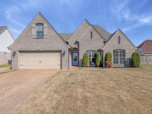 255 BEAU TISDALE DR, Oakland, TN 38060