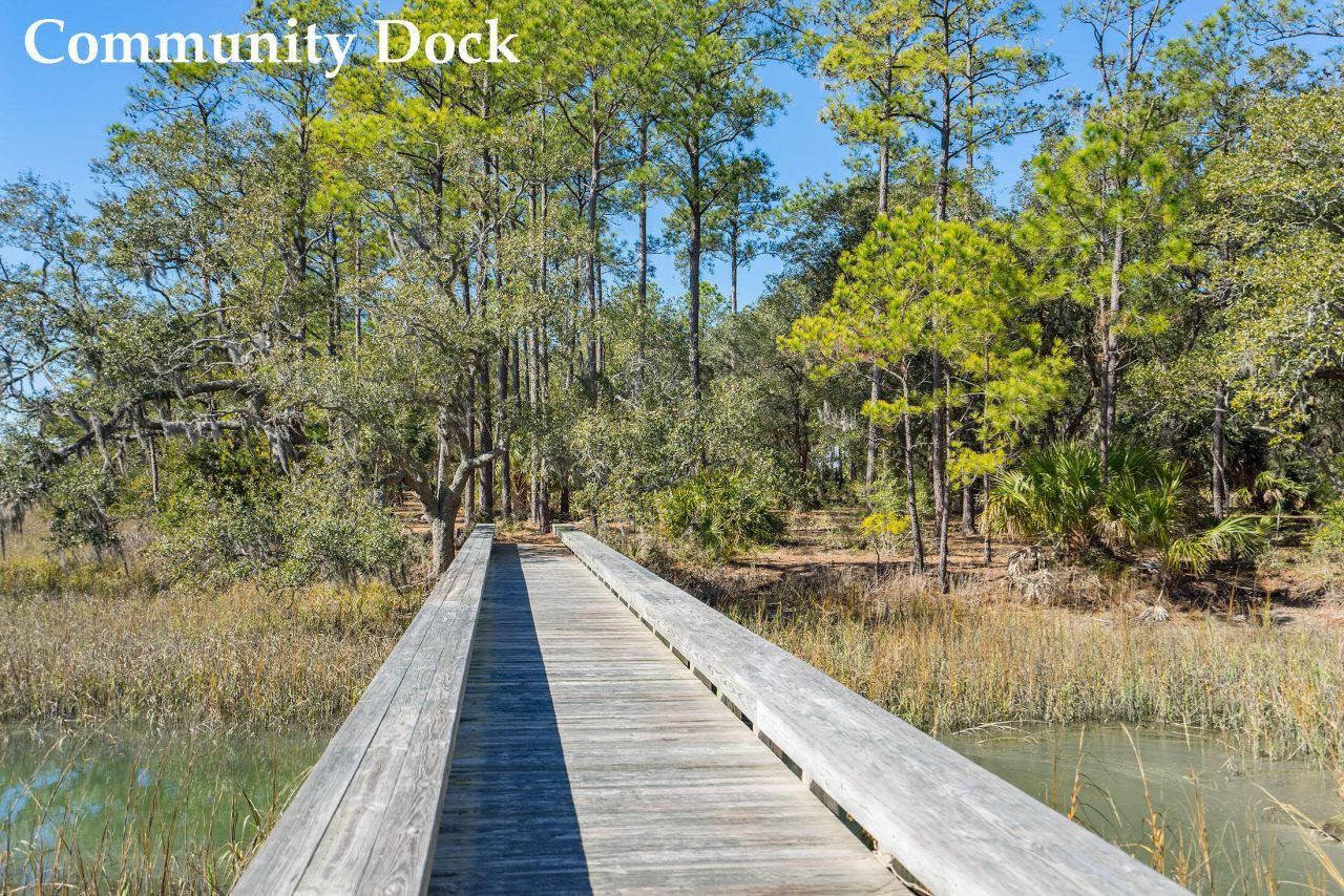 20 Claires Point Road Photo 10