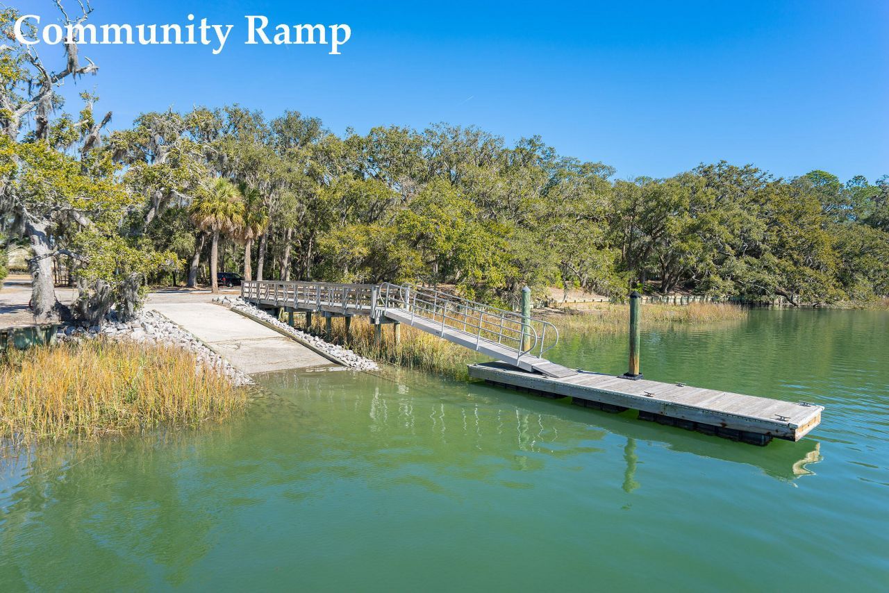 20 Claires Point Road Photo 12