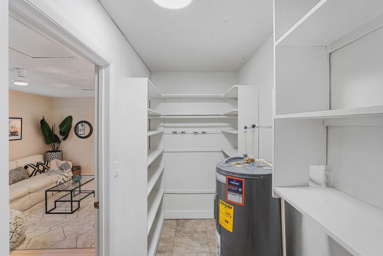 635 Melody Circle, Sarasota, FL 34237 Photo