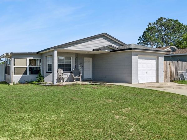 23 CAYMAN CIRCLE , UMATILLA, FL 32784