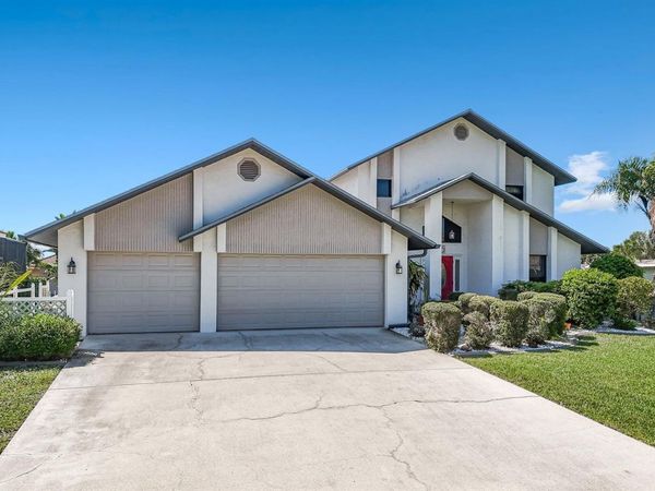 1904 SE 36TH TERRACE , CAPE CORAL, FL 33904