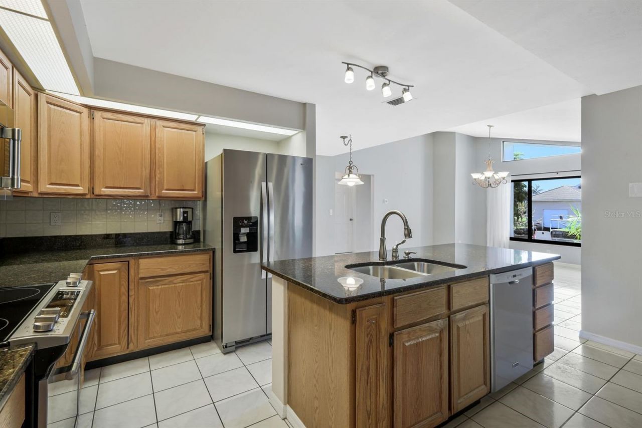 1904 SE 36th Terrace, Cape Coral, FL 33904 Photo