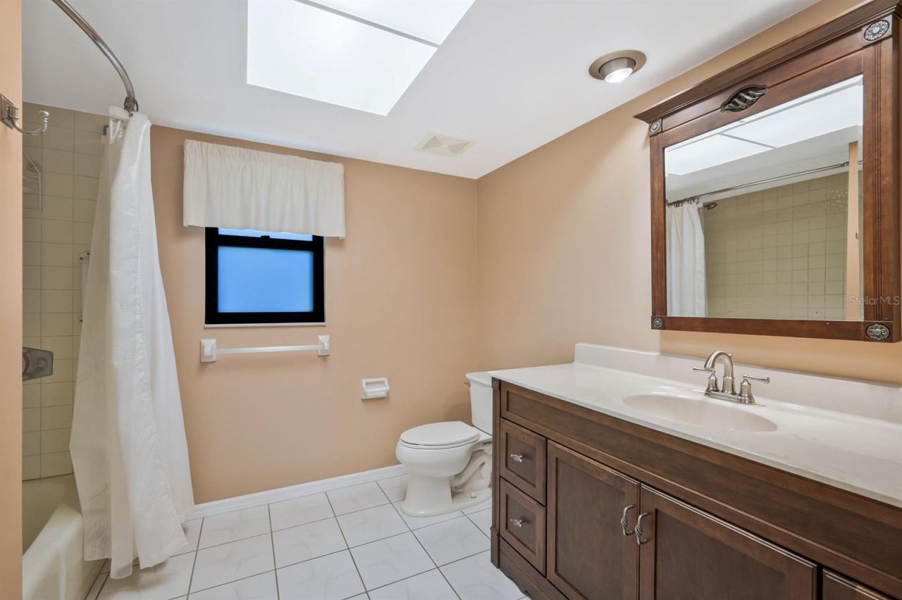 1904 SE 36th Terrace, Cape Coral, FL 33904 Photo