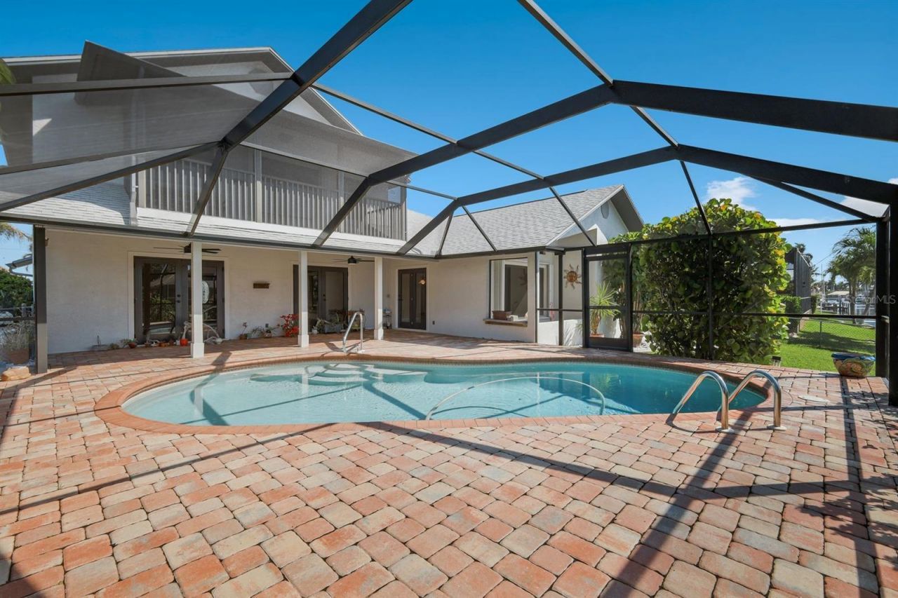 1904 SE 36th Terrace, Cape Coral, FL 33904 Photo