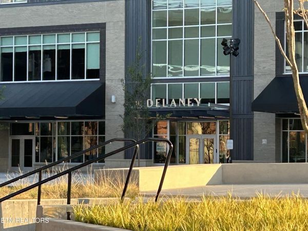 122 Stadium Way, Knoxville, TN 37915