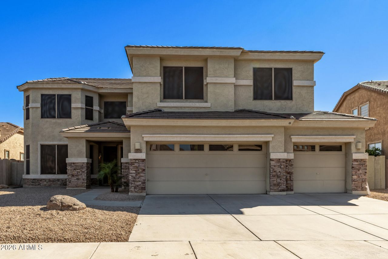 2225 W Apache Rain Road, Phoenix, AZ 85085 Main Photo