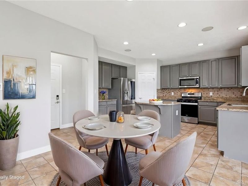 9452 Oak Brook Drive, Centerville, OH 45458 Photo 19