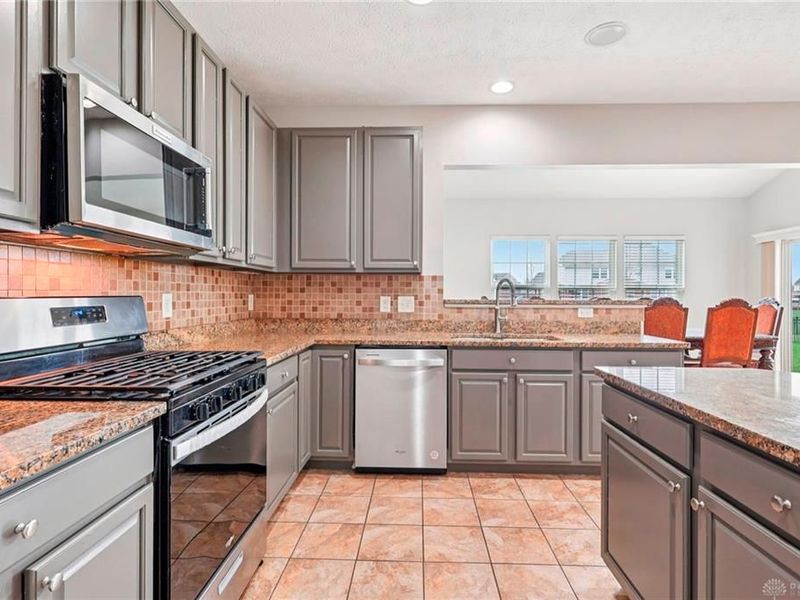 9452 Oak Brook Drive, Centerville, OH 45458 Photo 24