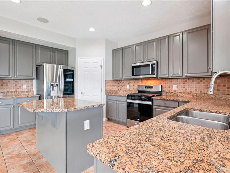 9452 Oak Brook Drive, Centerville, OH 45458 Photo 27