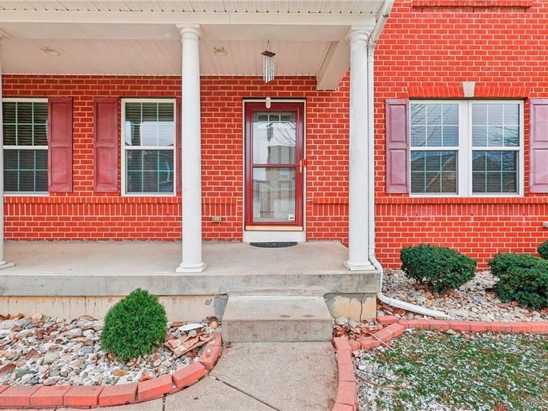 9452 Oak Brook Drive, Centerville, OH 45458 Photo 3