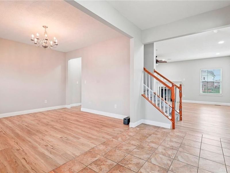 9452 Oak Brook Drive, Centerville, OH 45458 Photo 4