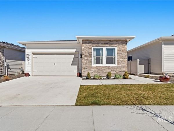 8680 W Pickett Creek St, Star, ID 83669